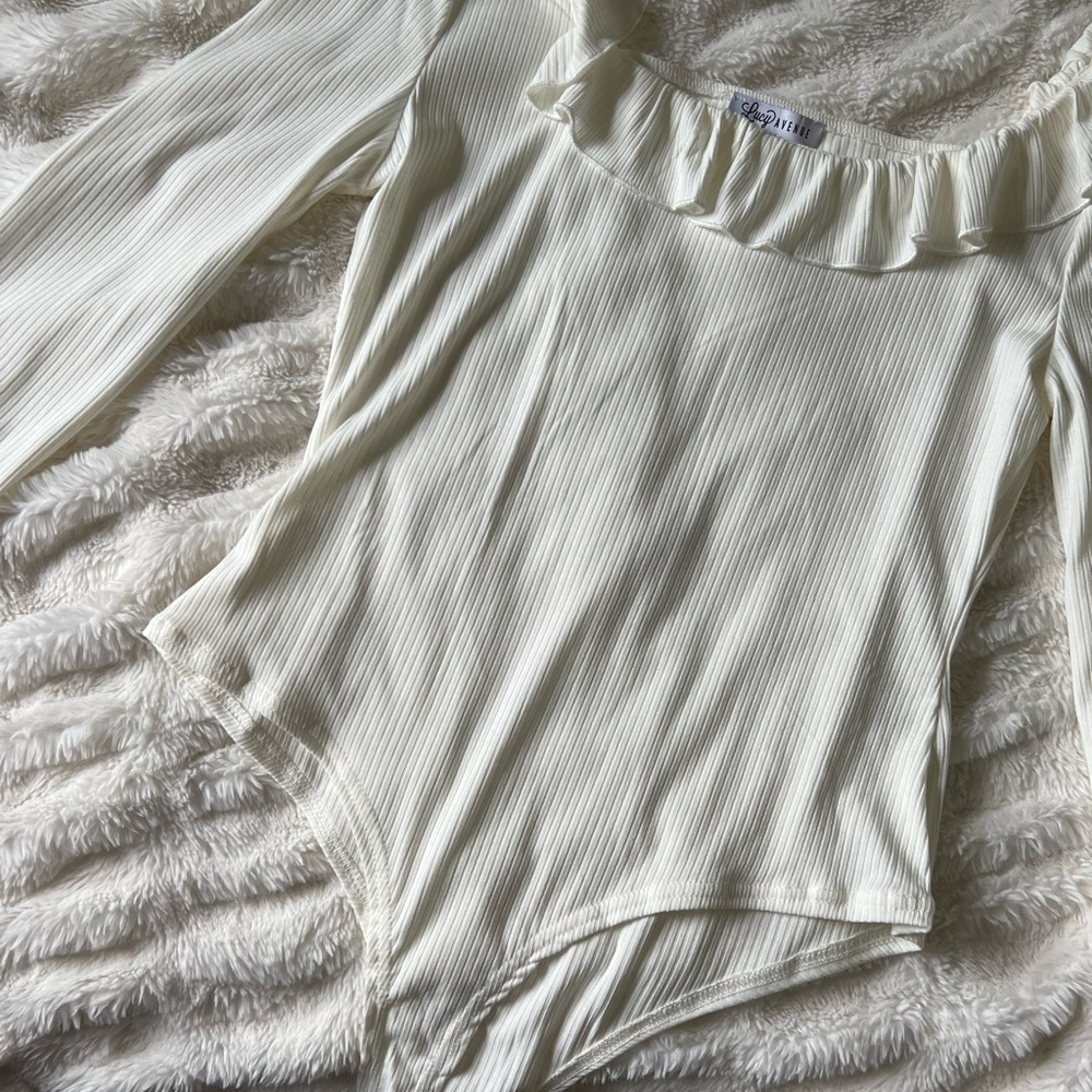 LUCY AVE Ruffle Square Neck Body Suit